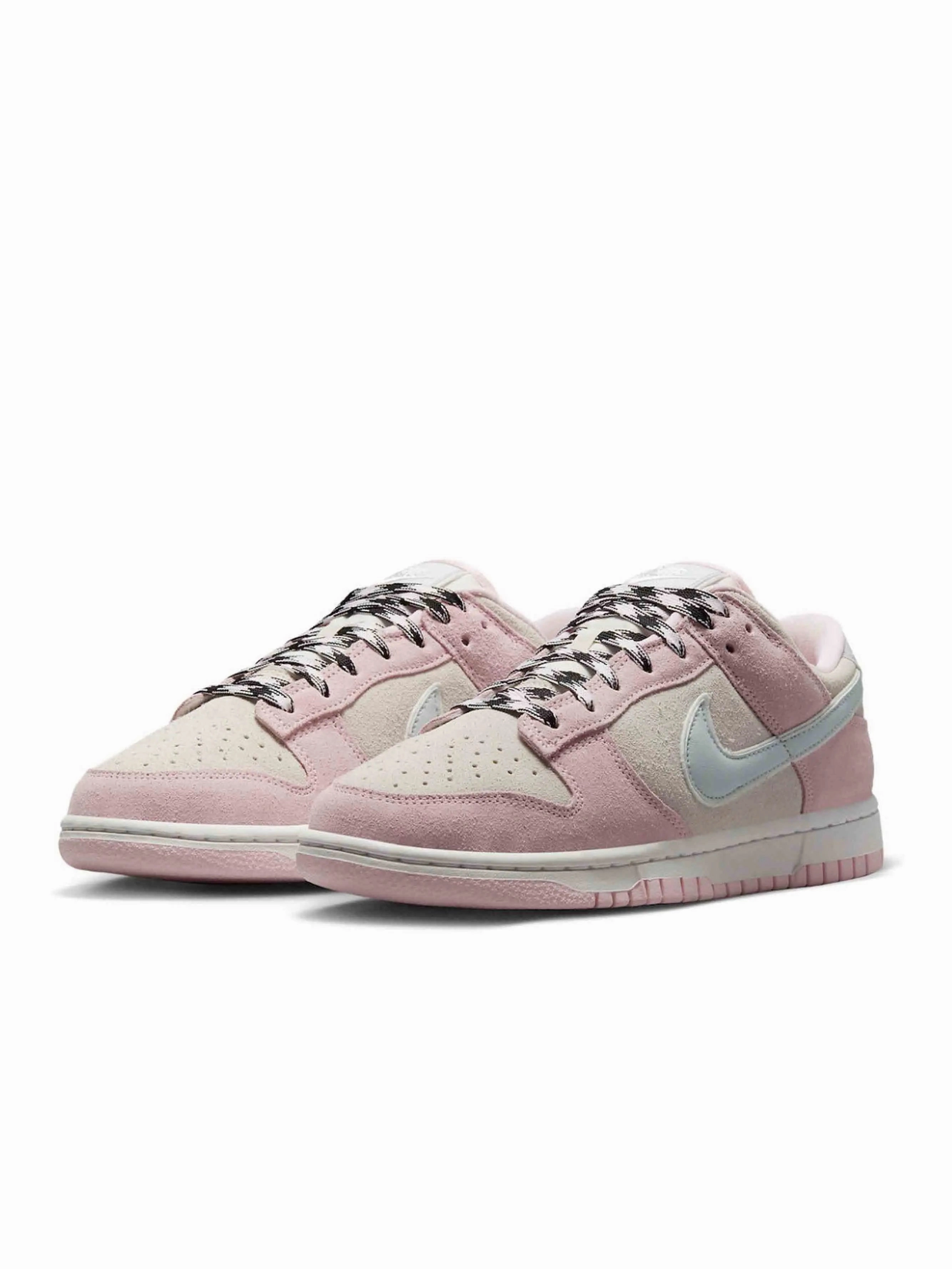 anti - fungal lining shoes Nike Dunk Low LX Pink Foam (W)