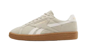 Club C Grounds Uk WMNS "Off White" Leather perforated shoes