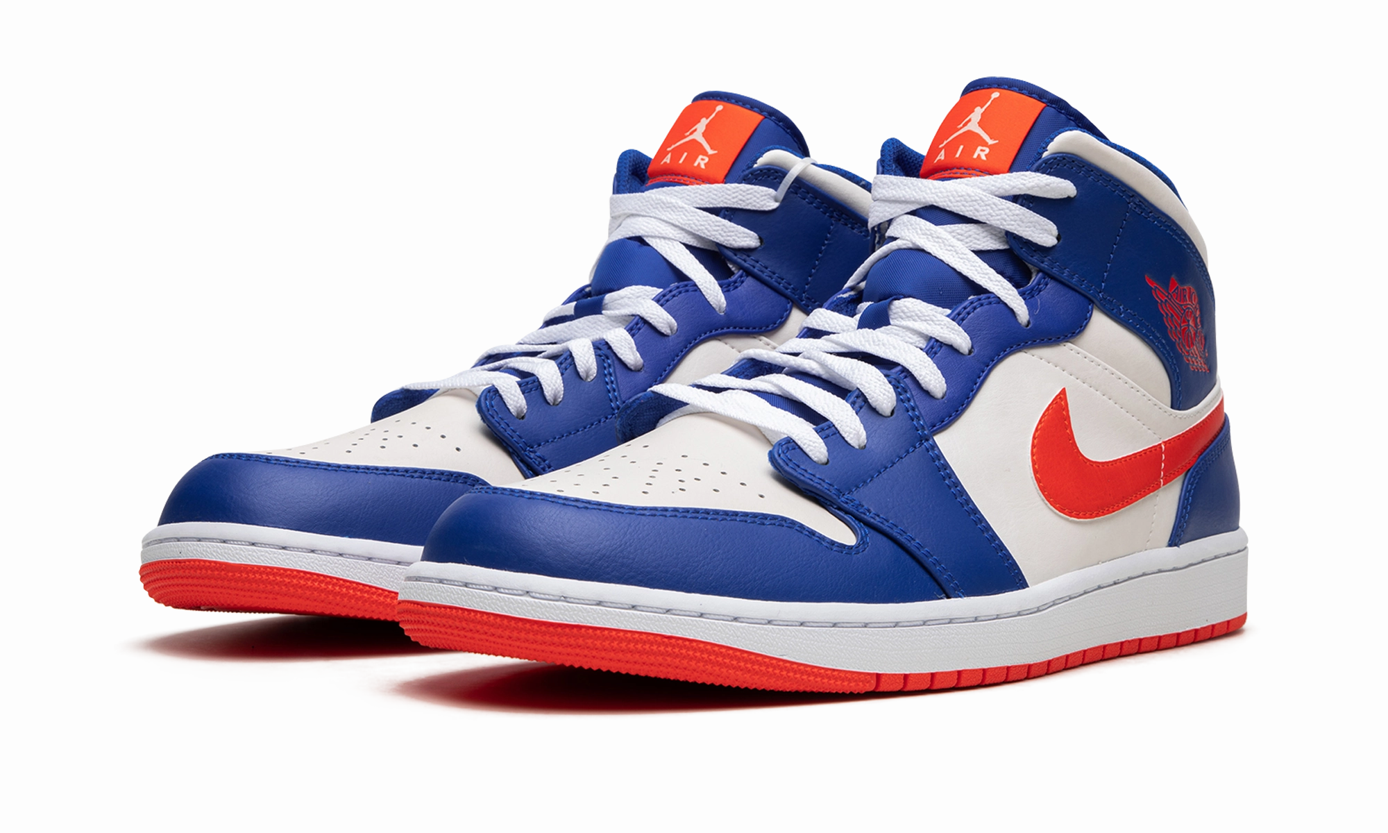 Air Jordan 1 Mid "Knicks" Structured silhouette Urban Stylewear