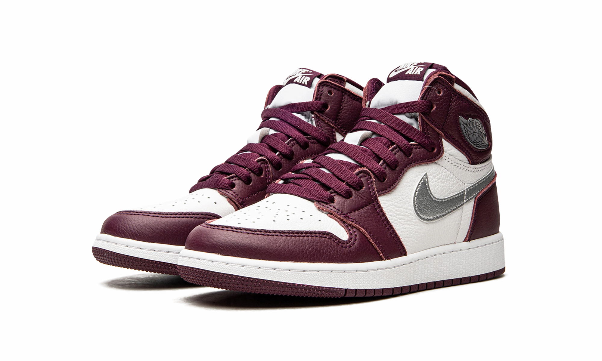 Air Jordan 1 Retro High OG GS "Bordeaux" Outdoor Run