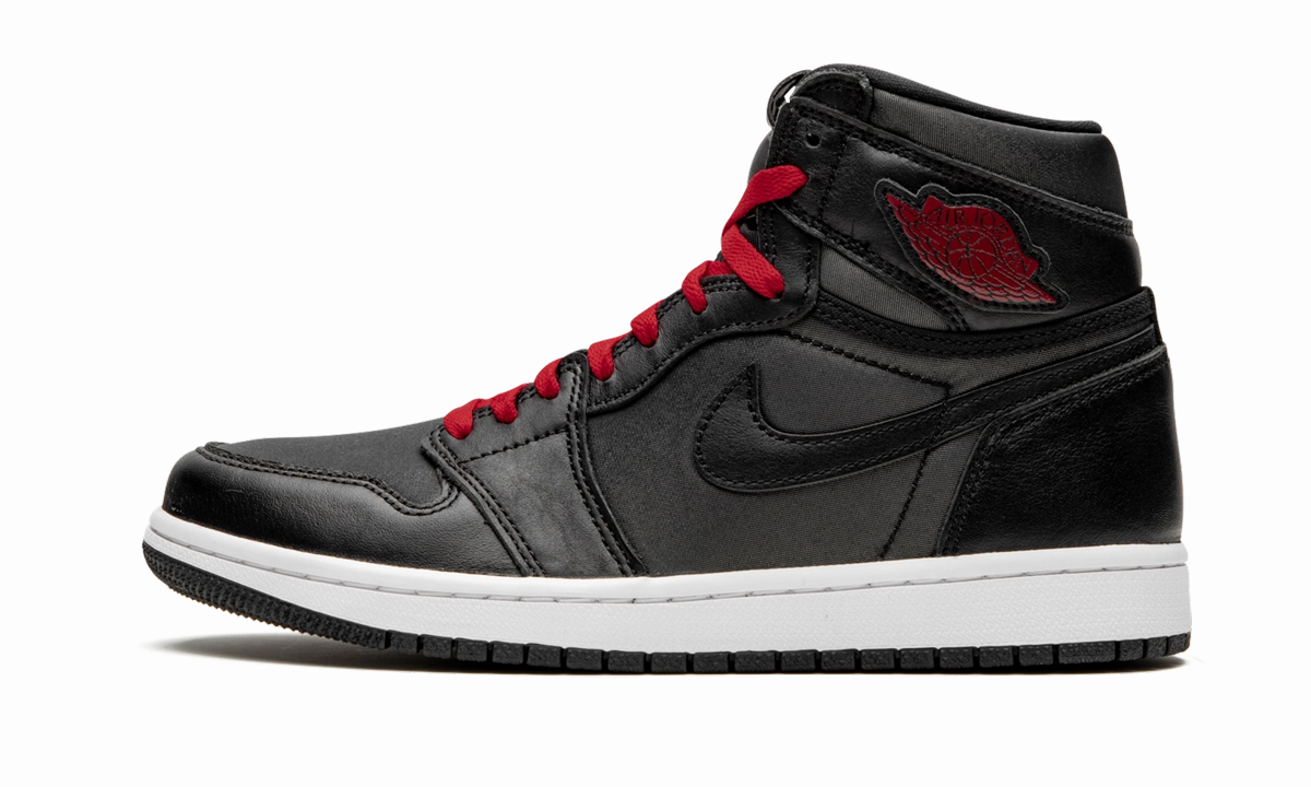 Stylish Sole Air Jordan 1 Retro High OG "Black Satin/Gym Red"