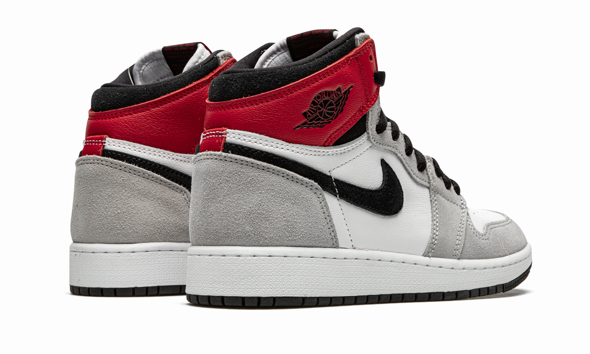 Air Jordan 1 Retro High OG GS "Light Smoke Grey" cool tones Plush Fit