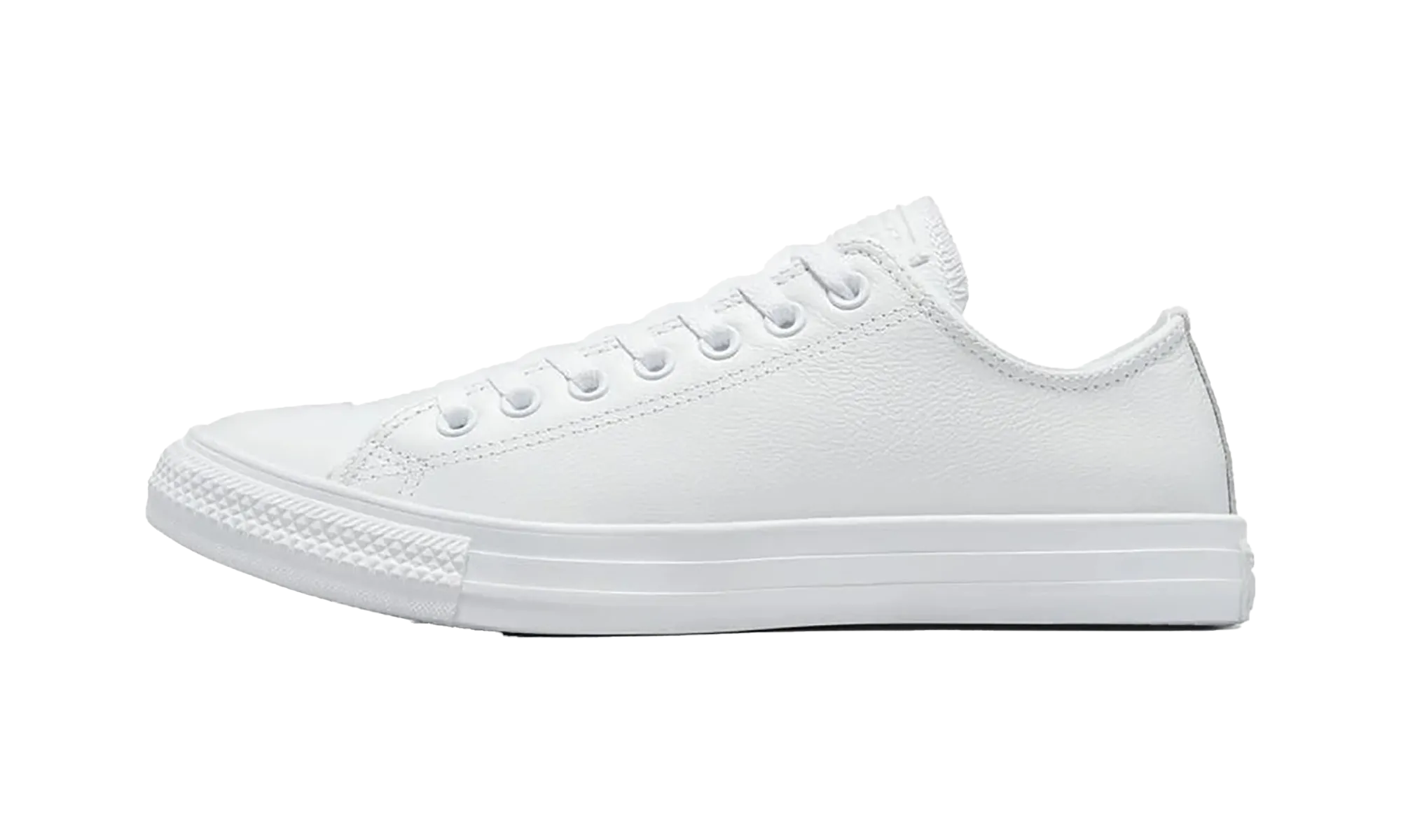 Chuck Taylor All Star Ox Leather "Triple White" Petite Fit