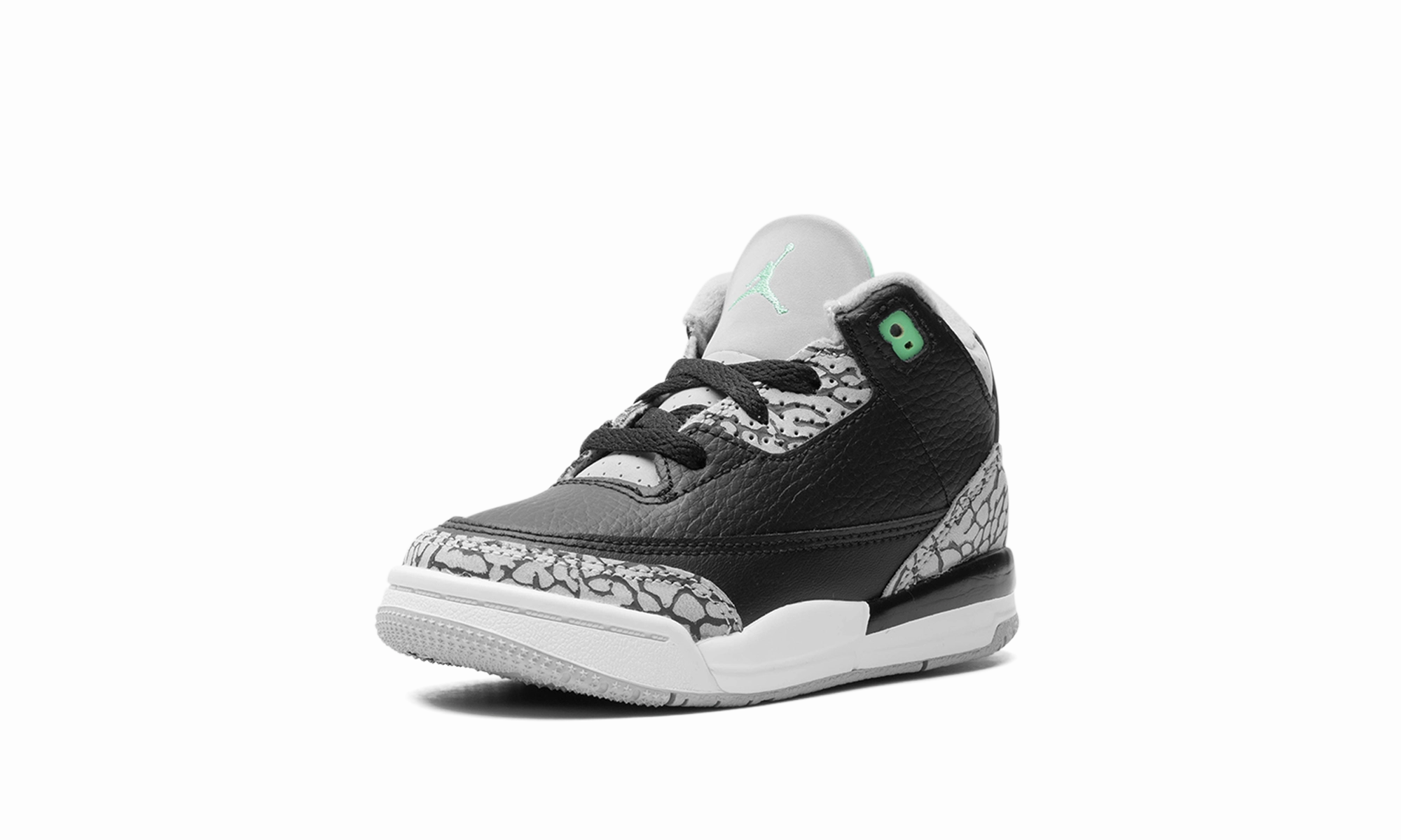 Maximum Cushioning Sporty arch Air Jordan 3 TD "Green Glow"