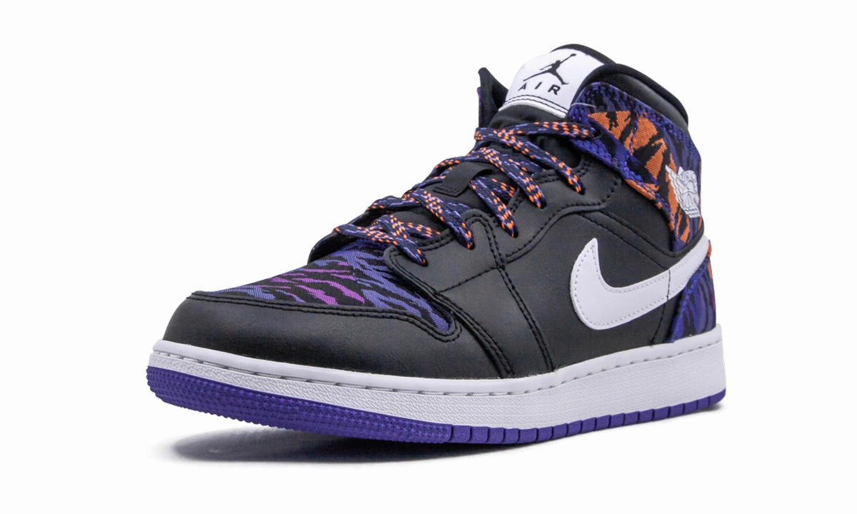 Performance Wear Air Jordan 1 Mid SE GS "Tiger Stripe"