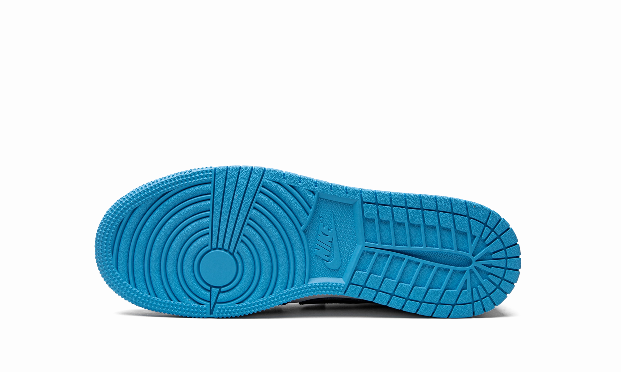 Air Jordan 1 Retro Low OG GS "UNC" Sportswear Choice Fitness Trail