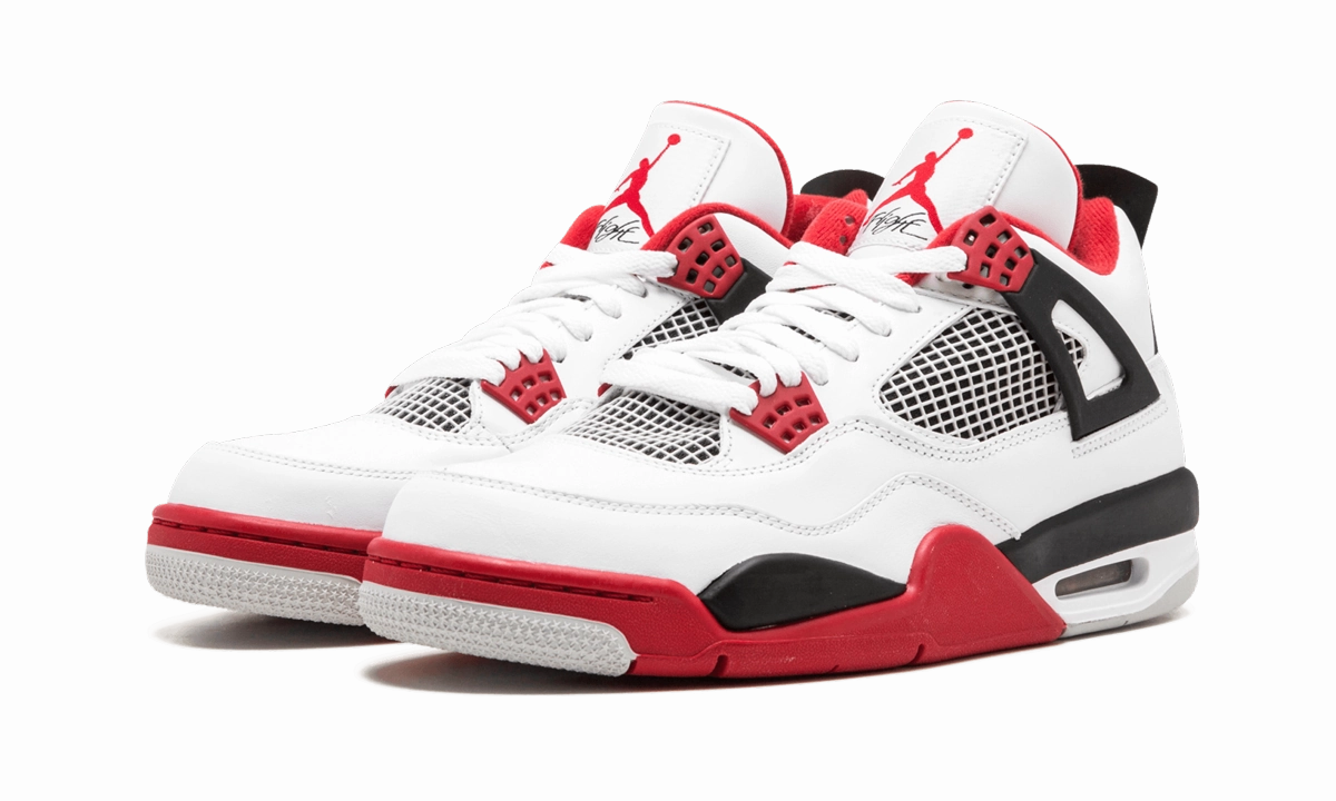 Air Jordan 4 Retro "Fire Red" Durable Support Step Comfort