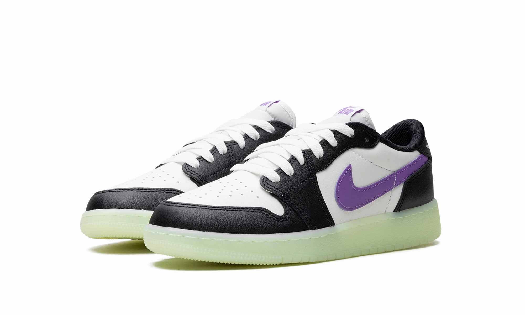 Tailored grip Smart Look Air Jordan 1 Low "Black Raspberry"