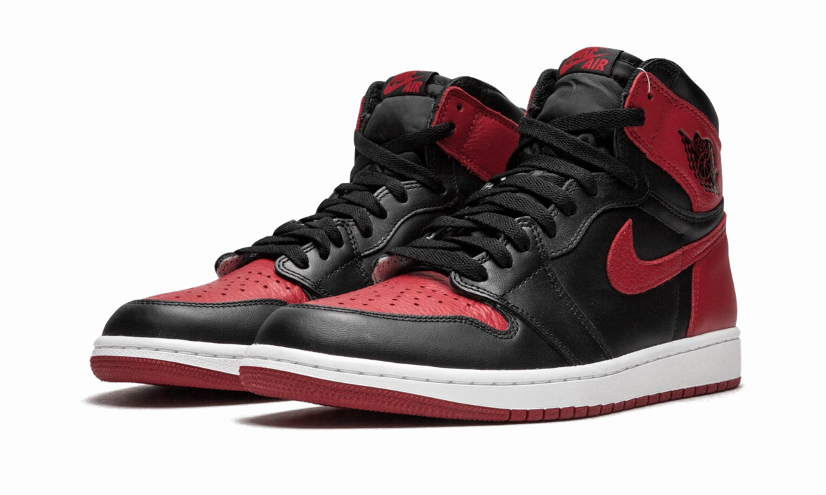 Air Jordan 1 Retro High OG "Bred Banned 2016" Supportive Traction Active Movement