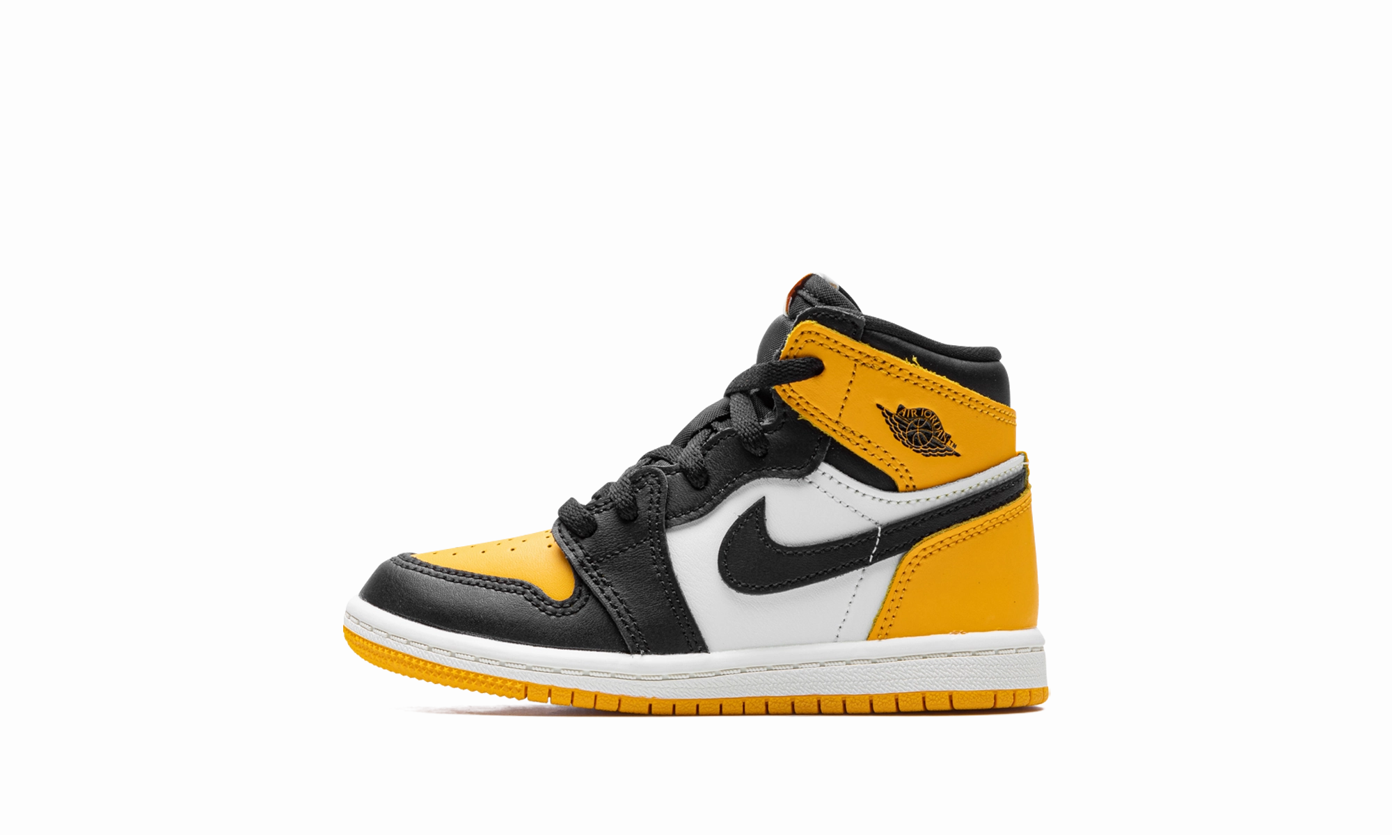 Sculpted materials Versatile Design Air Jordan 1 TD "Taxi"