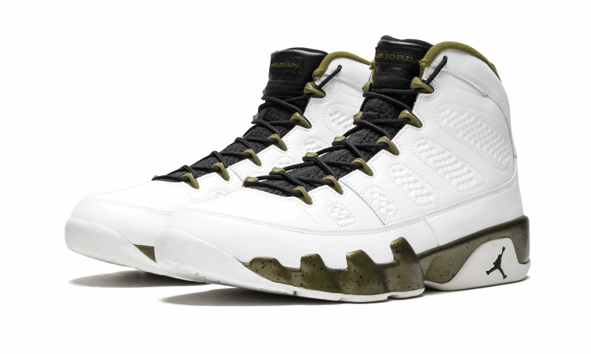 Air Jordan 9 Retro "Statue" running rituals
