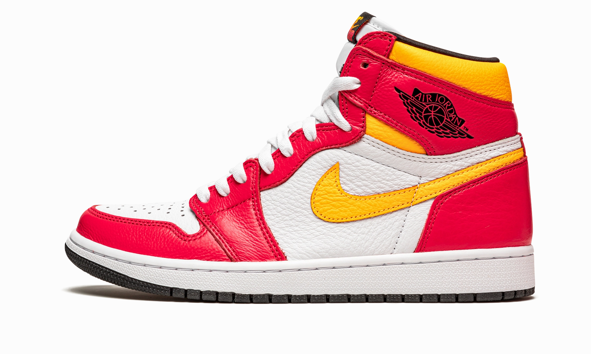 Air Jordan 1 High OG "Light Fusion Red" Urban Trek