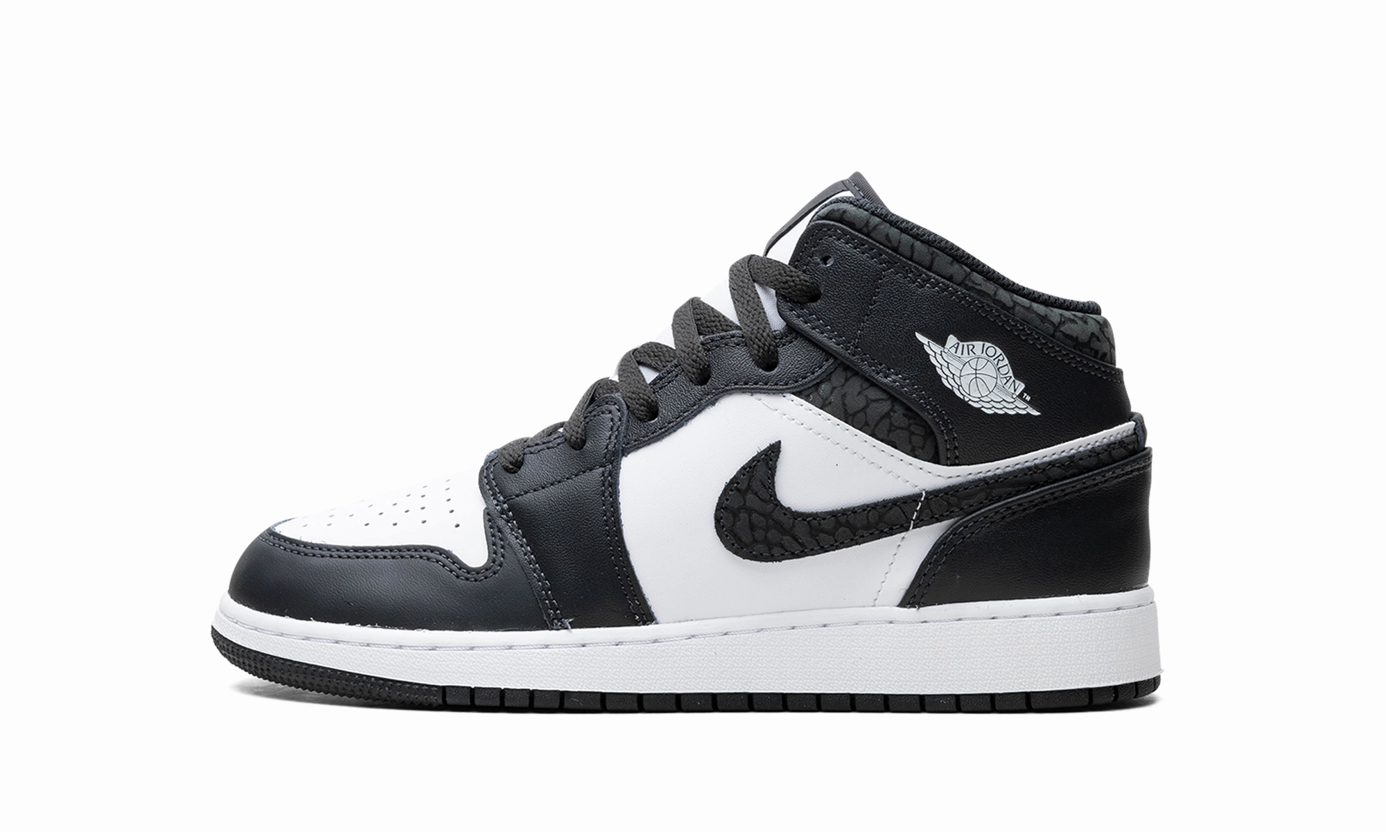 Daily Athlete Casual Vibe Air Jordan 1 Mid GS "Panda Elephant"