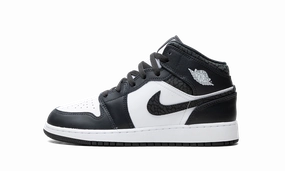 Daily Athlete Casual Vibe Air Jordan 1 Mid GS "Panda Elephant"