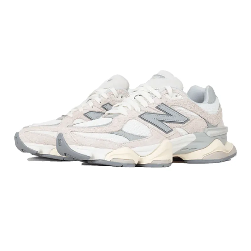 Trendy Look New Balance 9060 Moonbeam Sea Salt