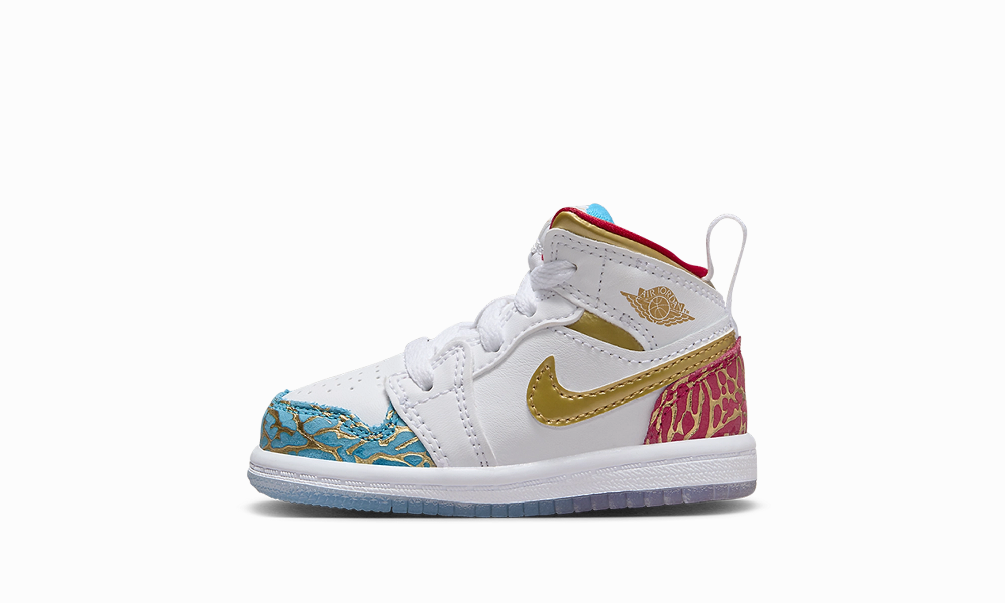 Streamlined materials Air Jordan 1 Mid TD "UNC to CHI"