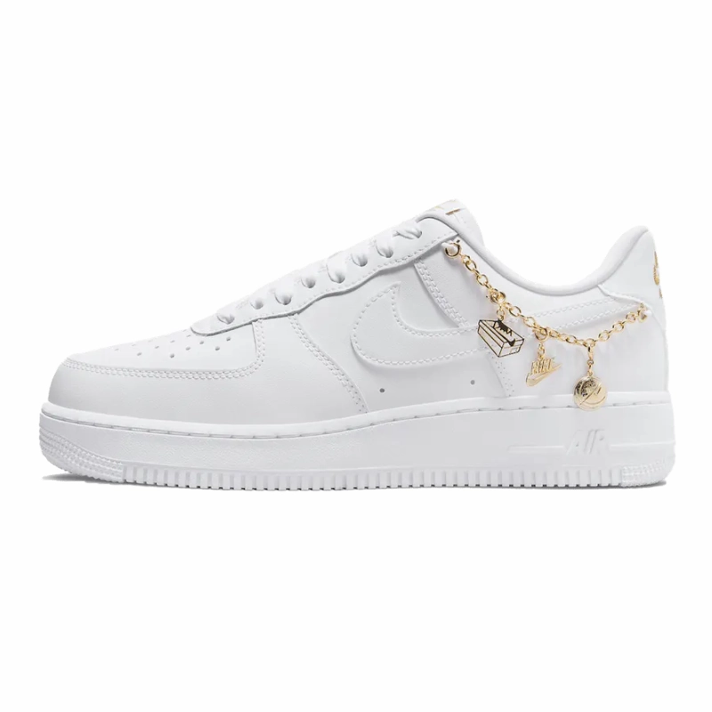 lace - up running shoes Fabulous color Air Force 1 Lucky Charms