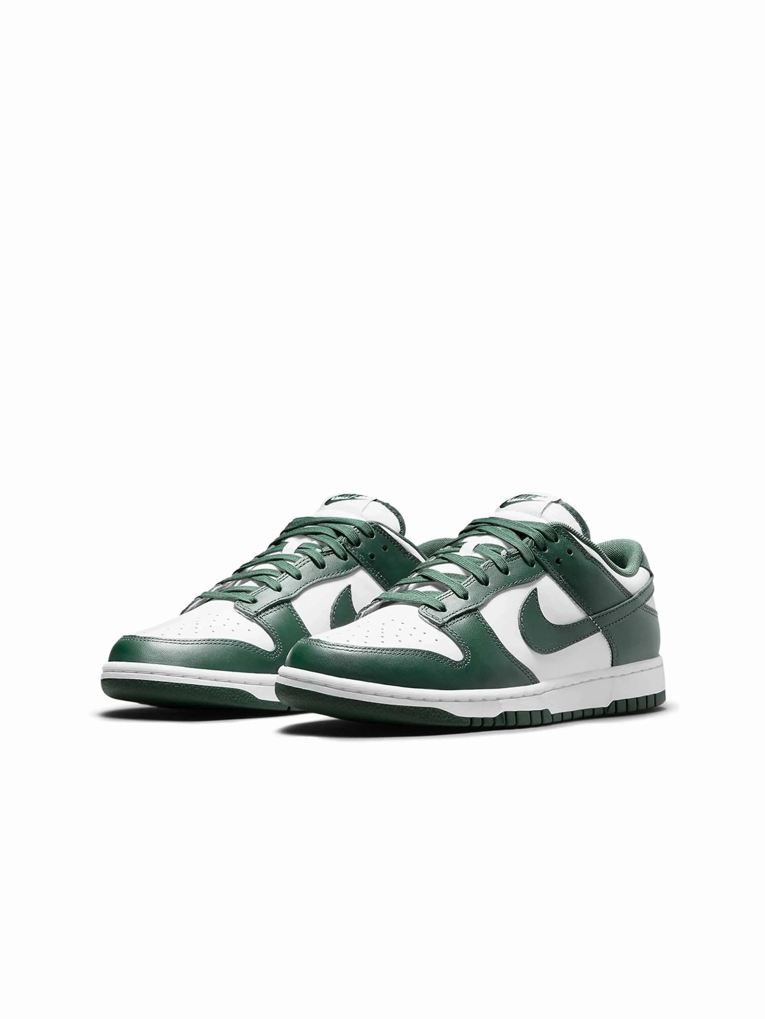 Nike Dunk Low Michigan State (GS) athletic - event running in dry weather shoes
