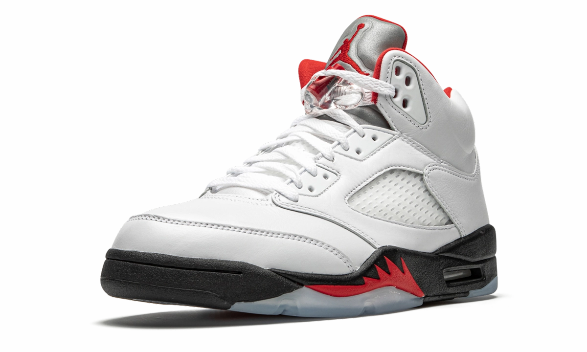 Air Jordan 5 Retro "Fire Red Silver Tongue 2020" kids' enjoyment