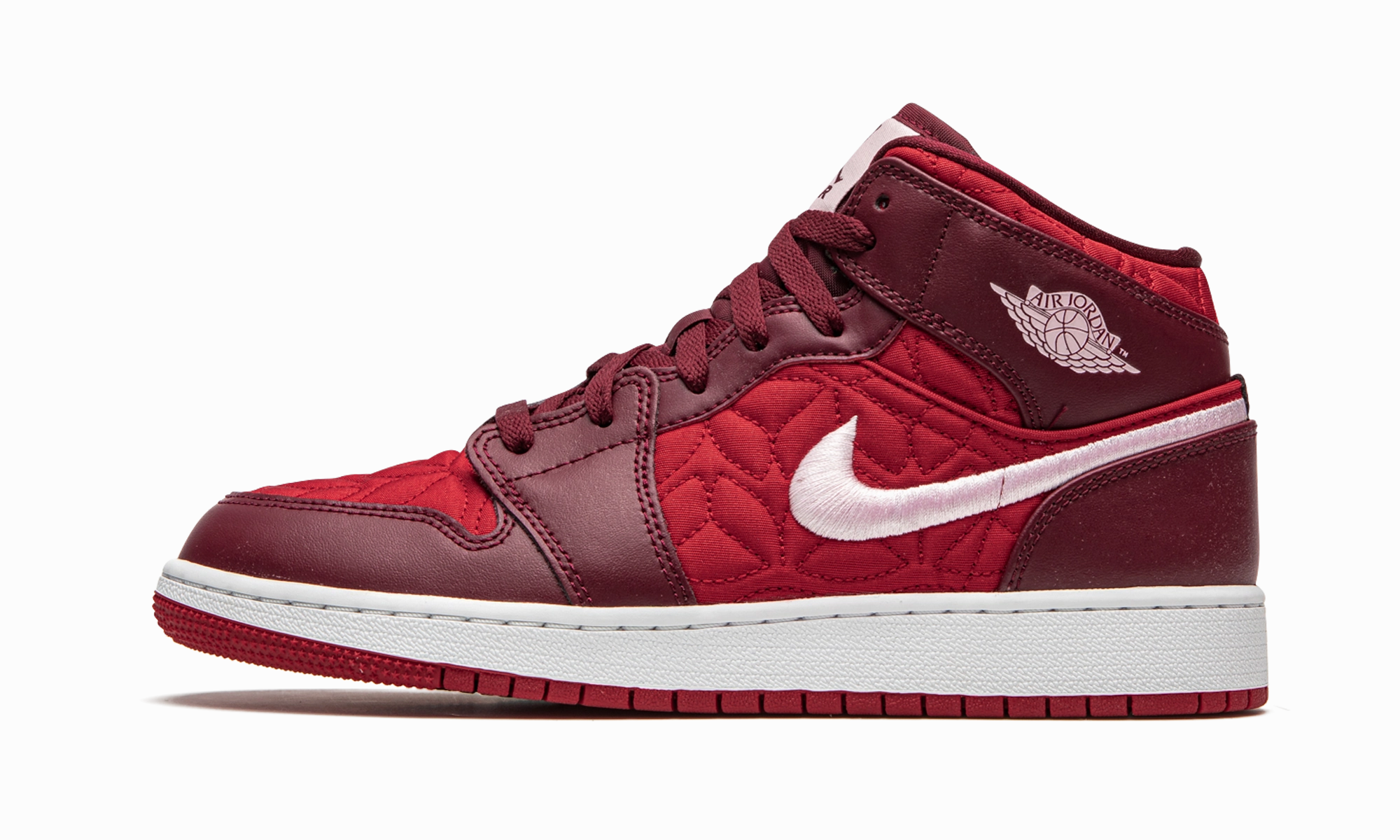 Air Jordan 1 Mid SE GS "Red Quilt" Daily Comfort Travel Essential