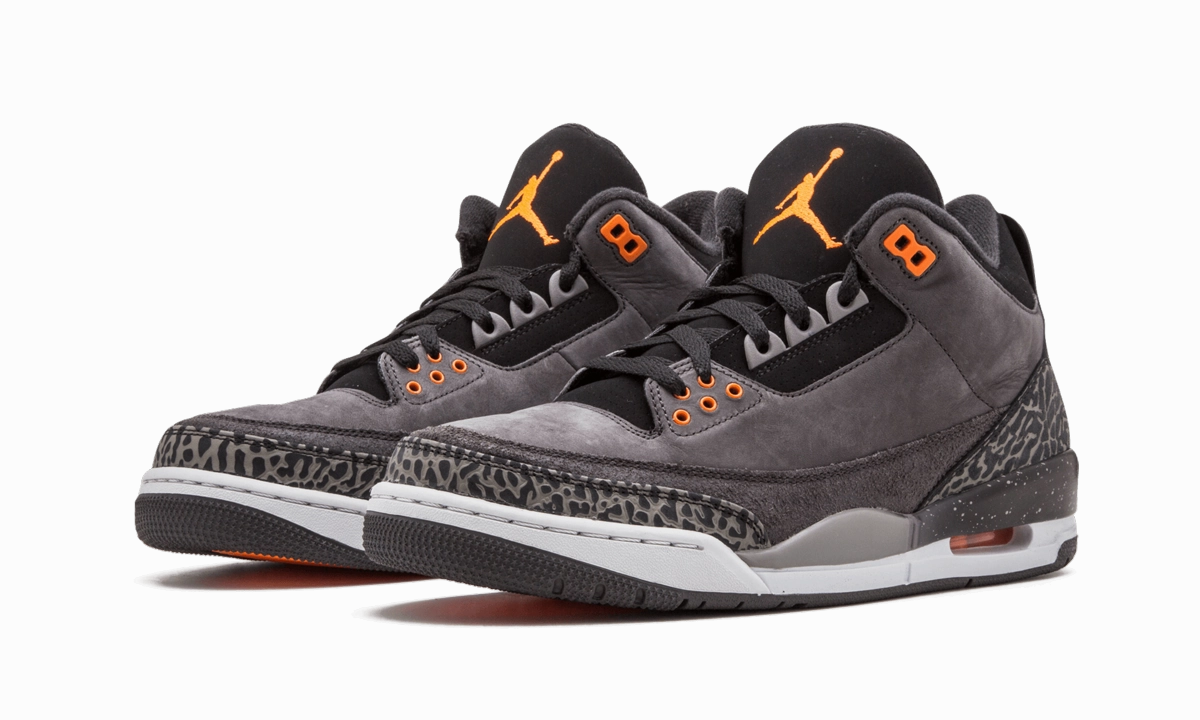 Easy traction Smart Casual Air Jordan 3 Retro "Fear Pack"