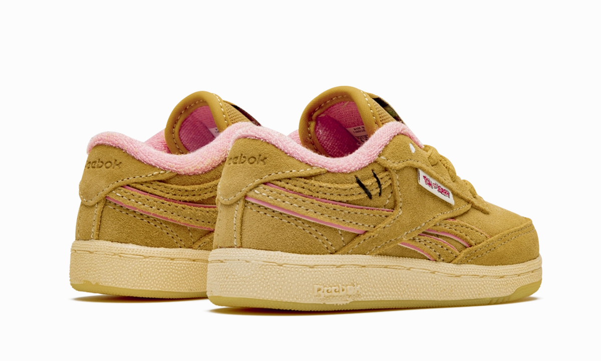 Grass - running Club C Revenge TD "Tom And Jerry"