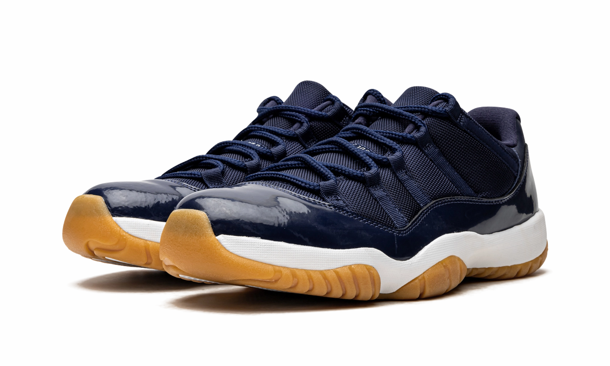 unisex running option Air Jordan 11 Retro Low "Navy/Gum"