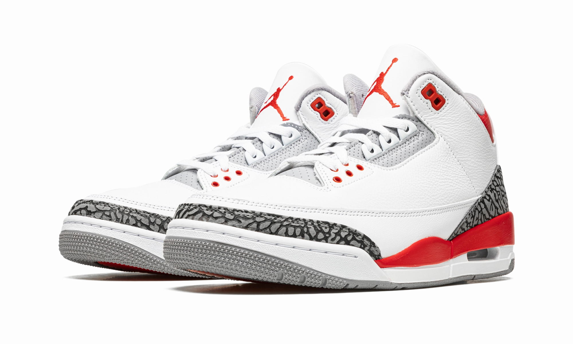 Classic Appeal Stylish Design Air Jordan 3 Retro "Fire Red 2022"