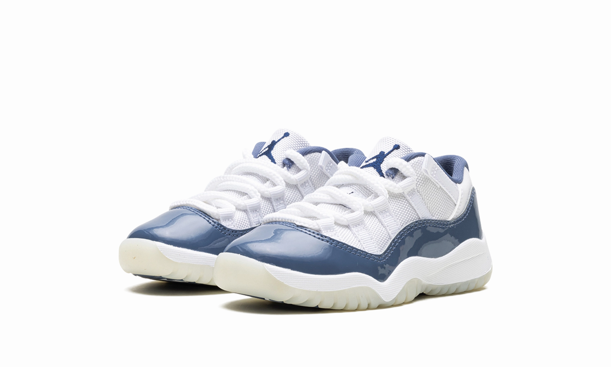 Air Jordan 11 Retro Low PS "Midnight Navy" warm weather running shoe case water - resistant running shoes