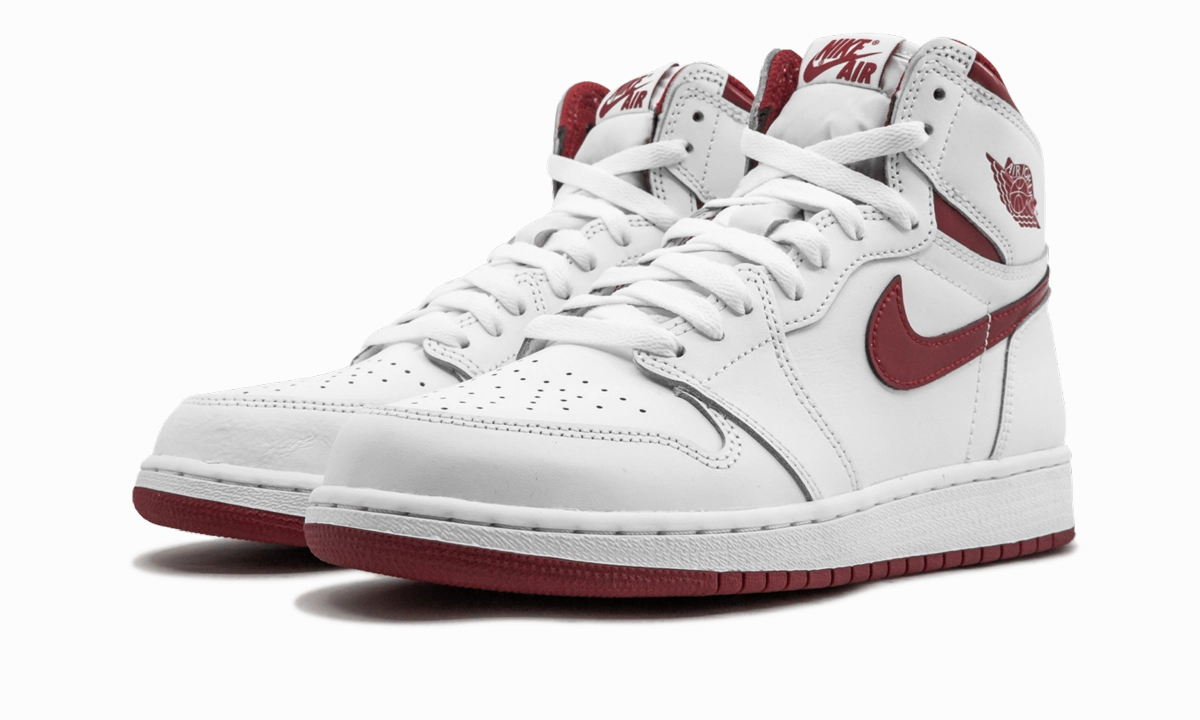 Tailored grip Air Jordan 1 Retro High OG GS "Metallic Red"
