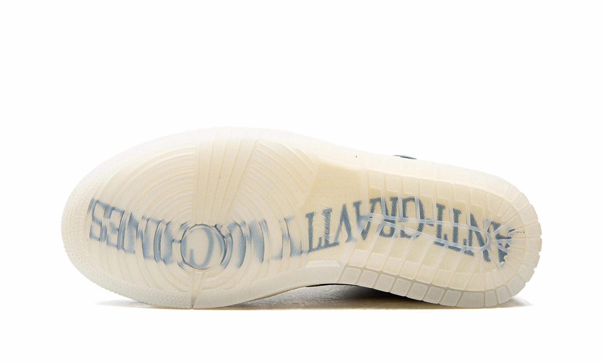 AIR JORDAN 1 MID WMNS "Anti Gravity Machines" Sculpted wear Timeless traction