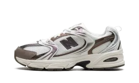 530 "White / Brown" Travel Mood