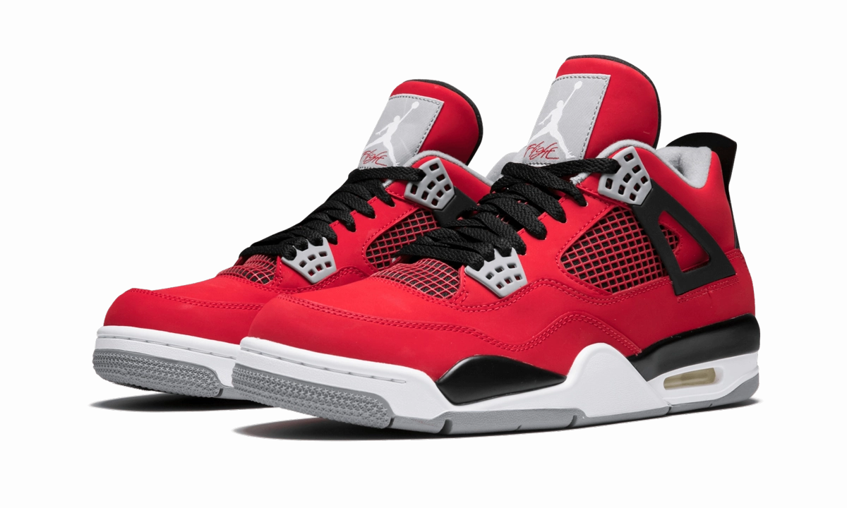 Air Jordan 4 Retro "Toro Bravo" Walking Vibe