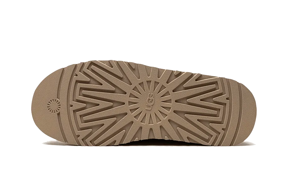 Leg Boost UGG Tazz Slipper Sand