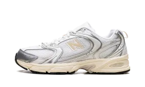 Class Day 530 "Silver Metallic / Linen"