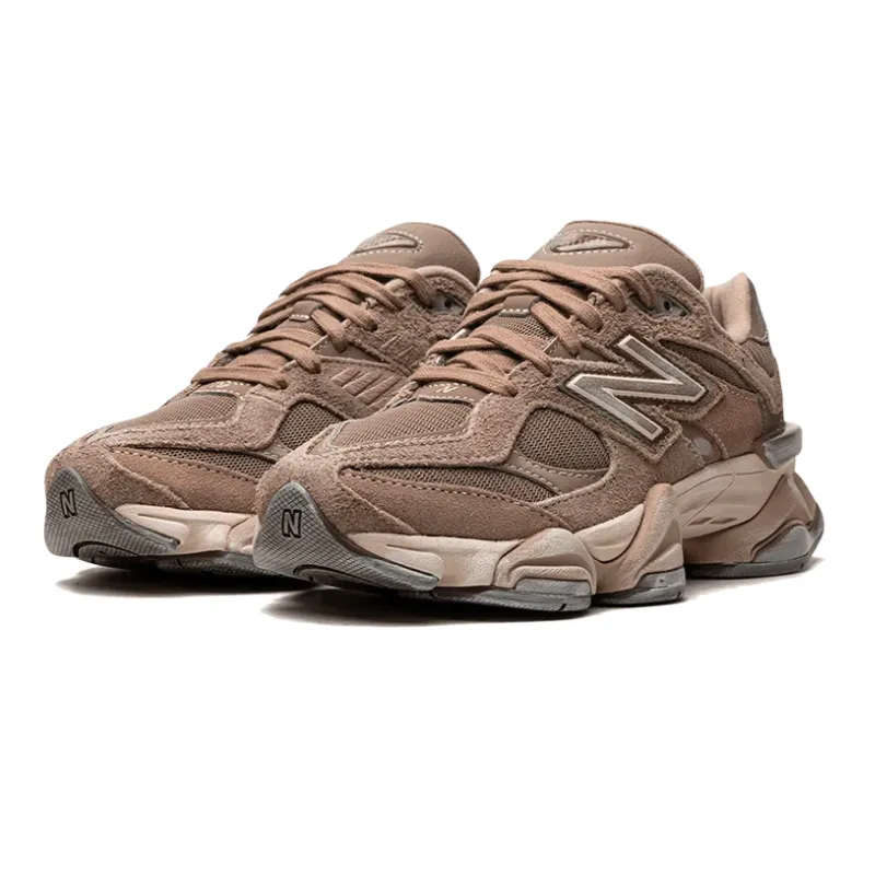 Storm Hike New Balance 9060 Mushroom Brown