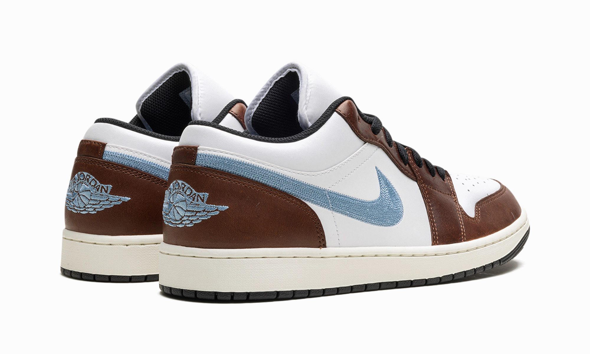 Performance Boost Air Jordan 1 Low SE "Embroidered Swoosh - Mocha"