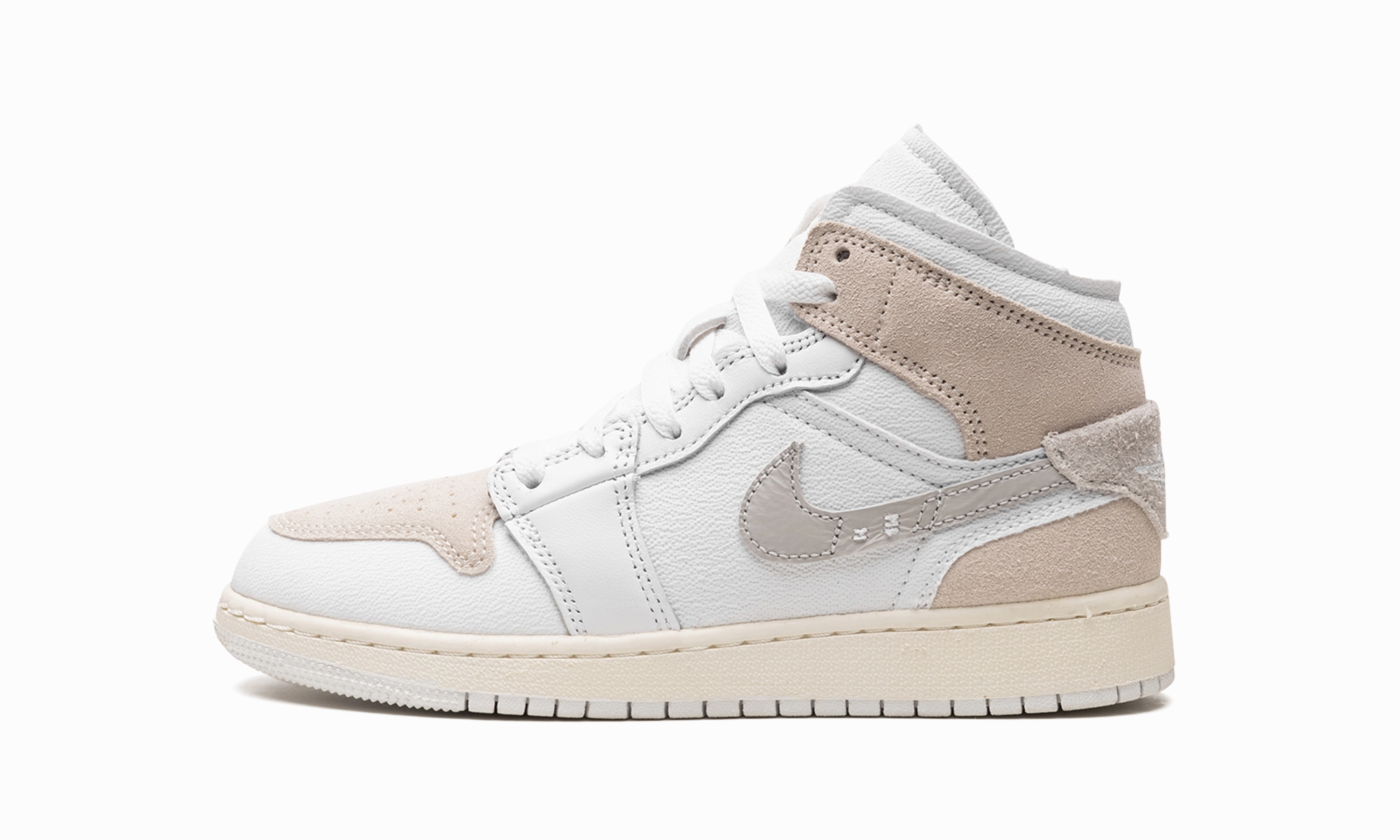 Sleek Design Air Jordan 1 GS "Inside Out White Sail"
