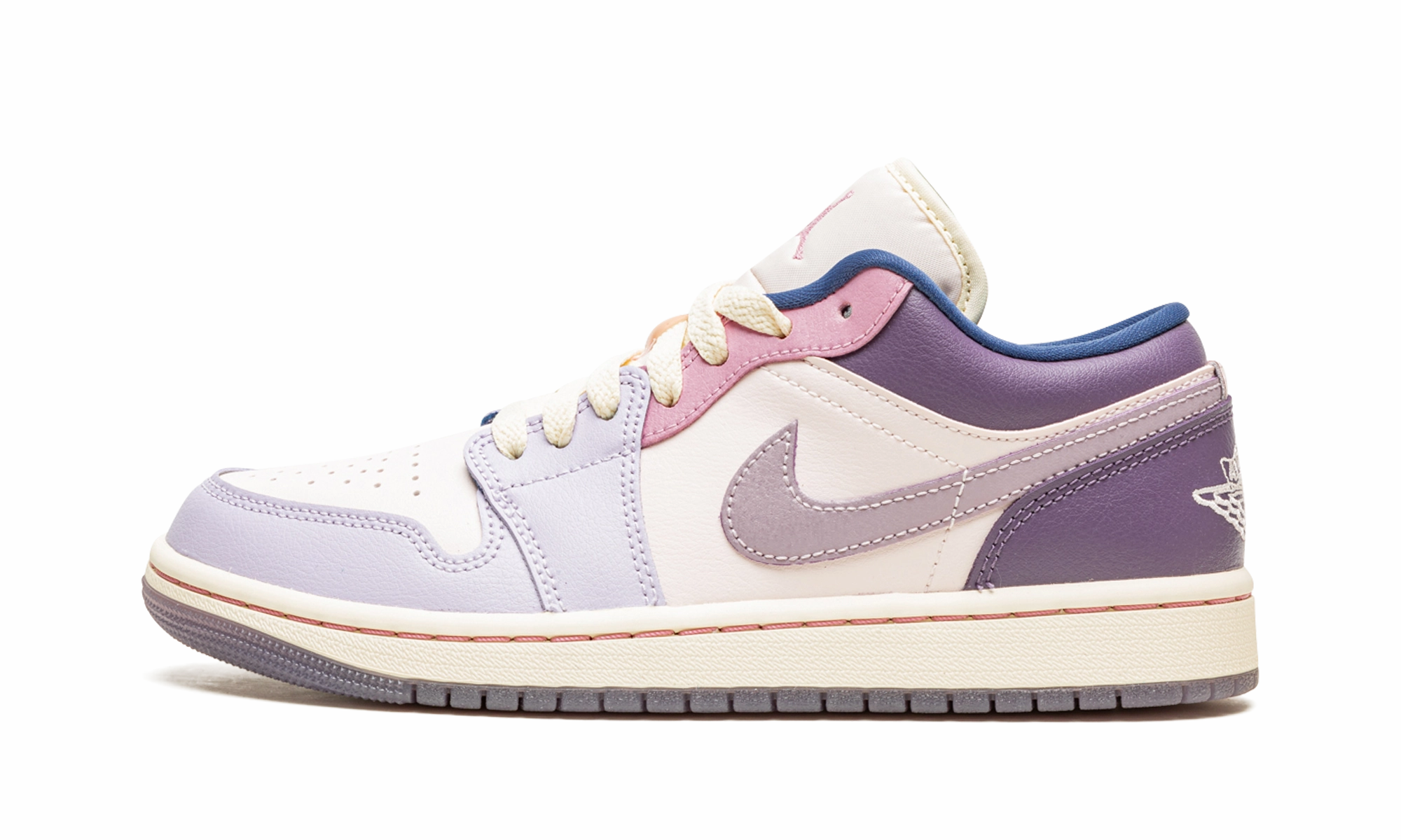 Air Jordan 1 Low WMNS "Pastel Plum" Park Ready