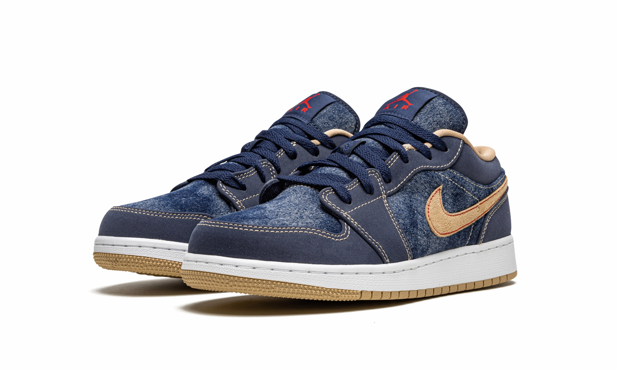 Ergonomic Build Air Jordan 1 Low SE GS "Denim"