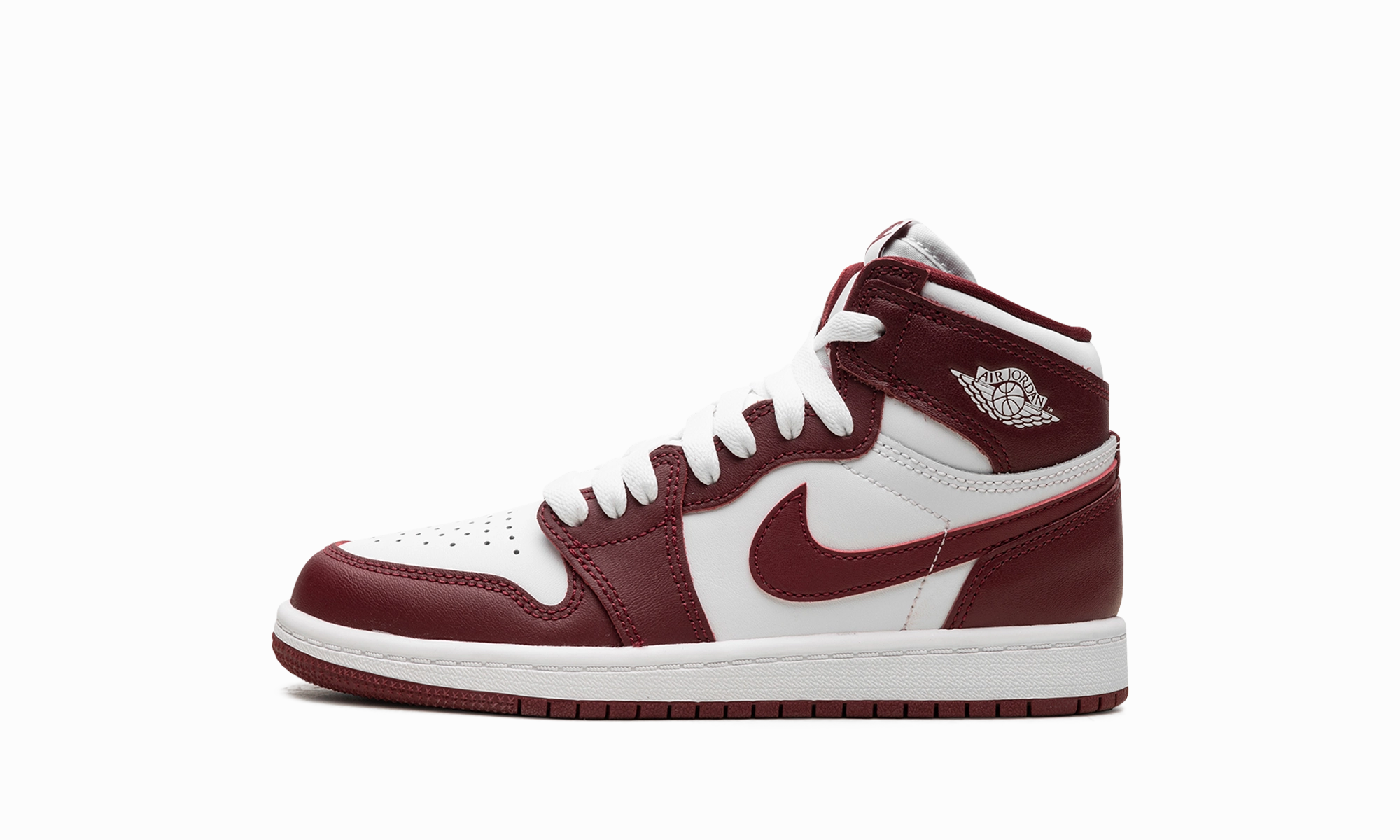 Air Jordan 1 Retro High OG PS "Team Red" Ready For Action