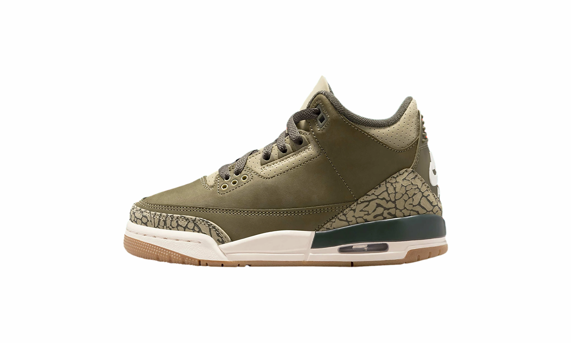 Air Jordan 3 GS "Family Affair" Slip-resistant ease