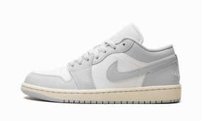 Air Jordan 1 WMNS "Light Grey" urban walks