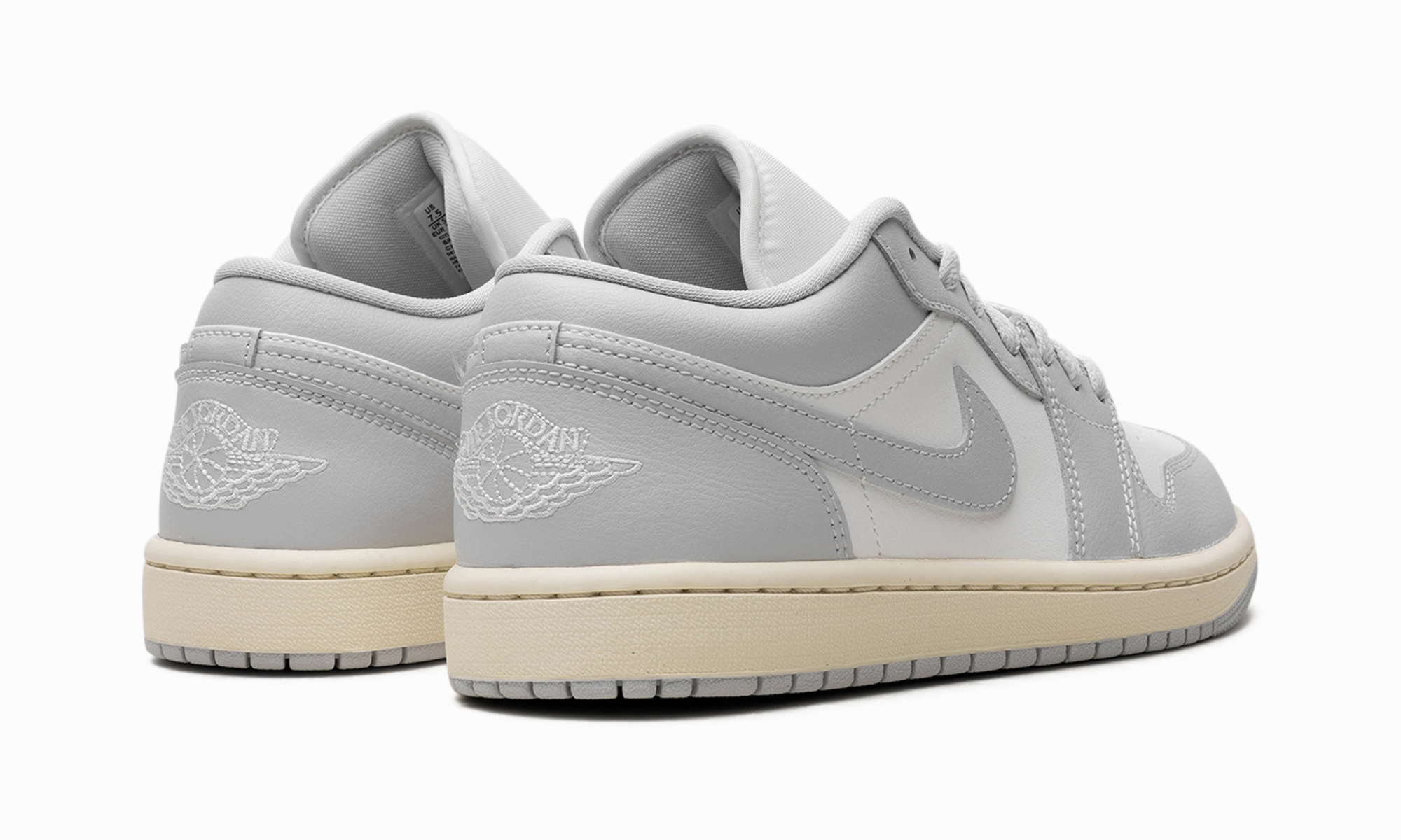 Air Jordan 1 WMNS "Light Grey" All weather Trail Ready