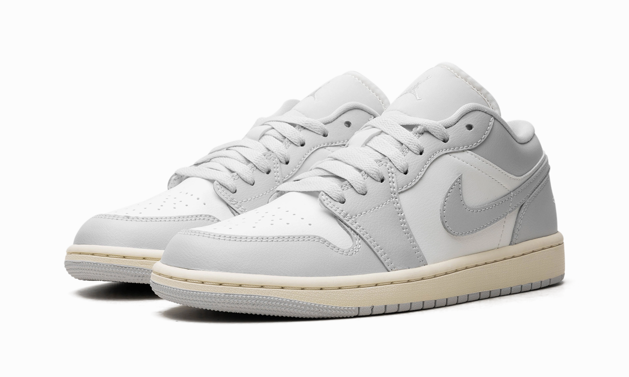 Built-in silhouette Air Jordan 1 WMNS "Light Grey"