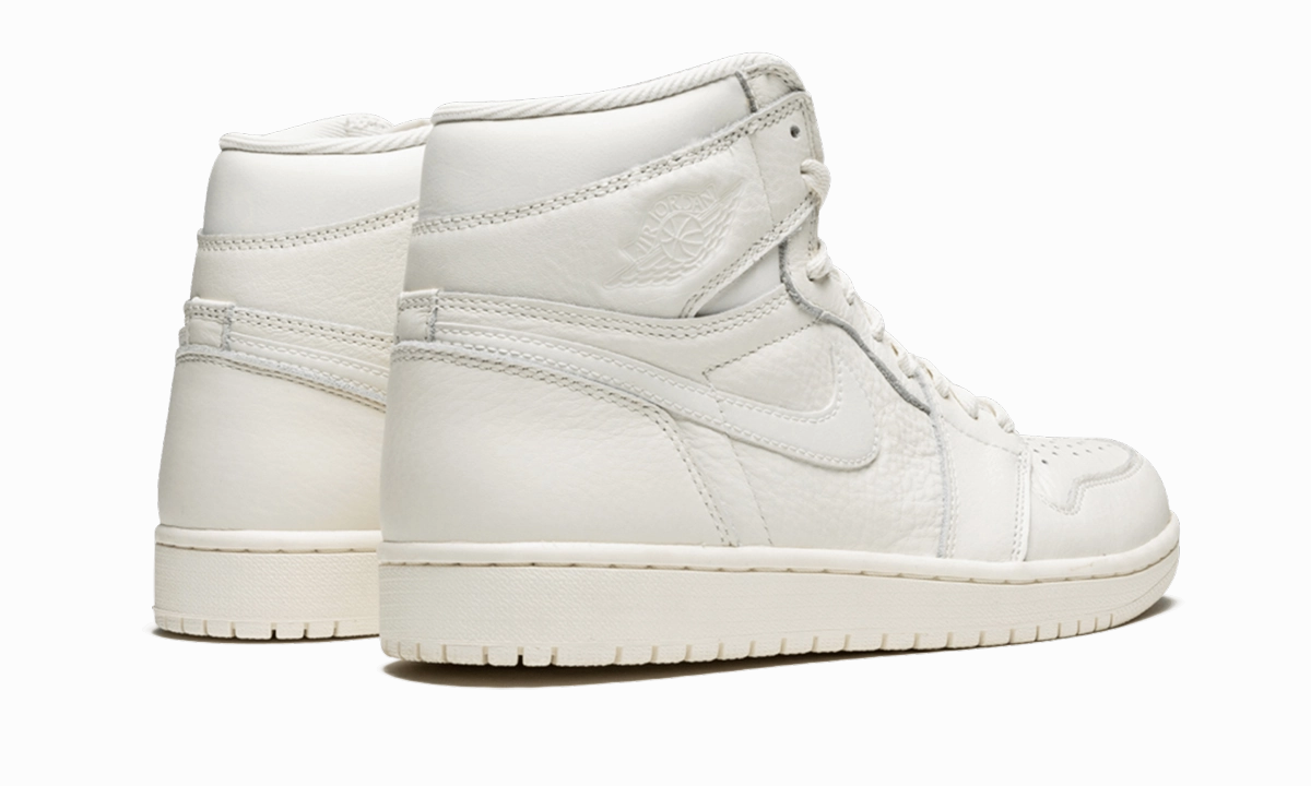 Air Jordan 1 Retro High OG "Sail" Bold materials