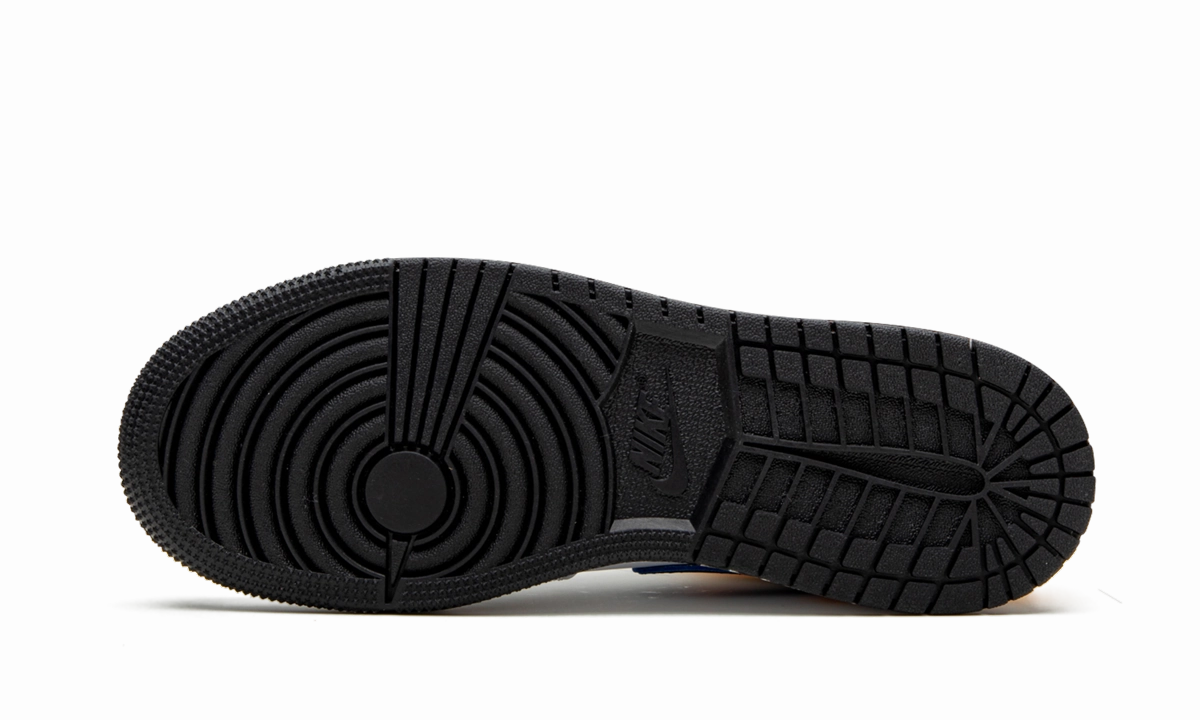 Air Jordan 1 MID GS "Three Peat" Fit Anywhere Gym-Friendly