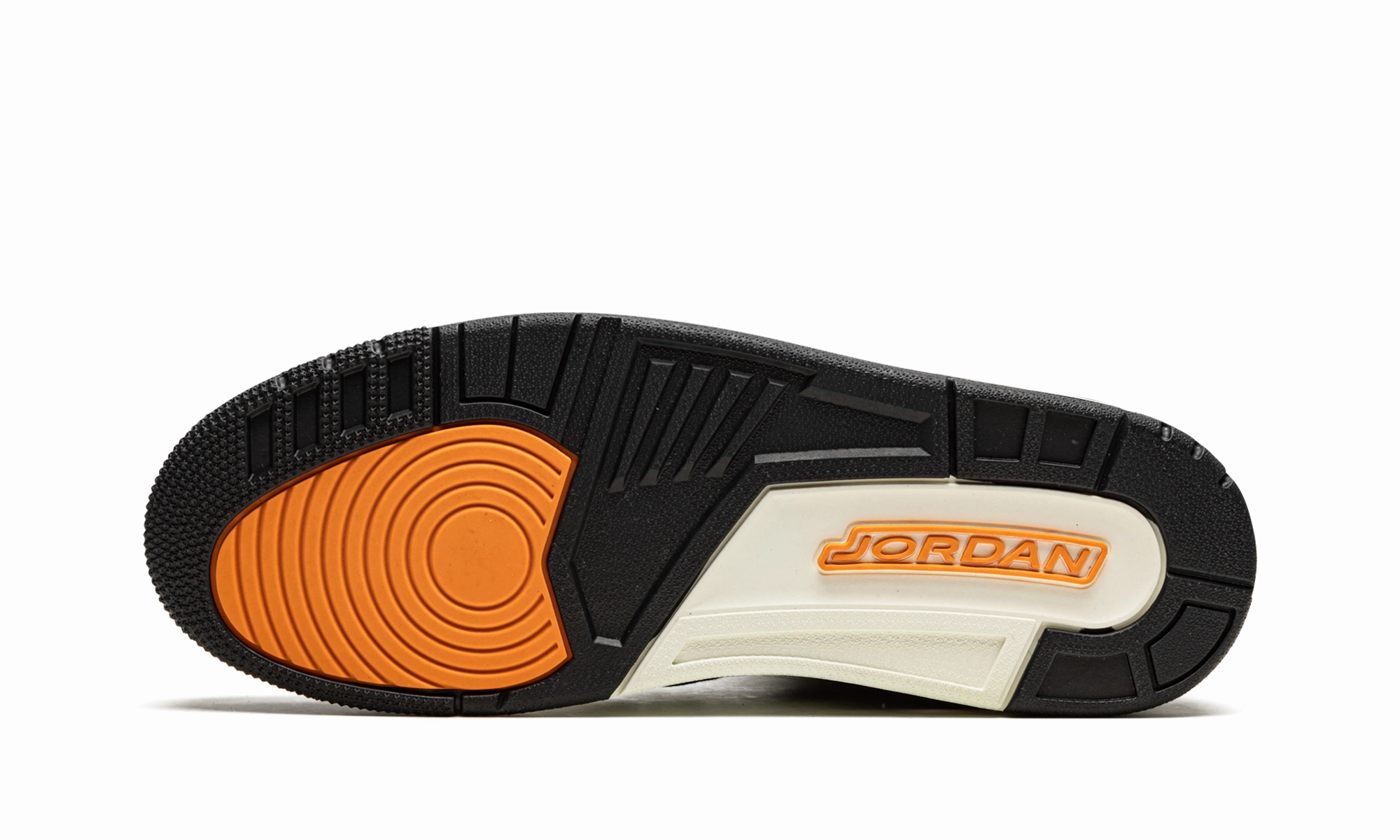 Air Jordan 3 "Patchwork Camo" Foot Care