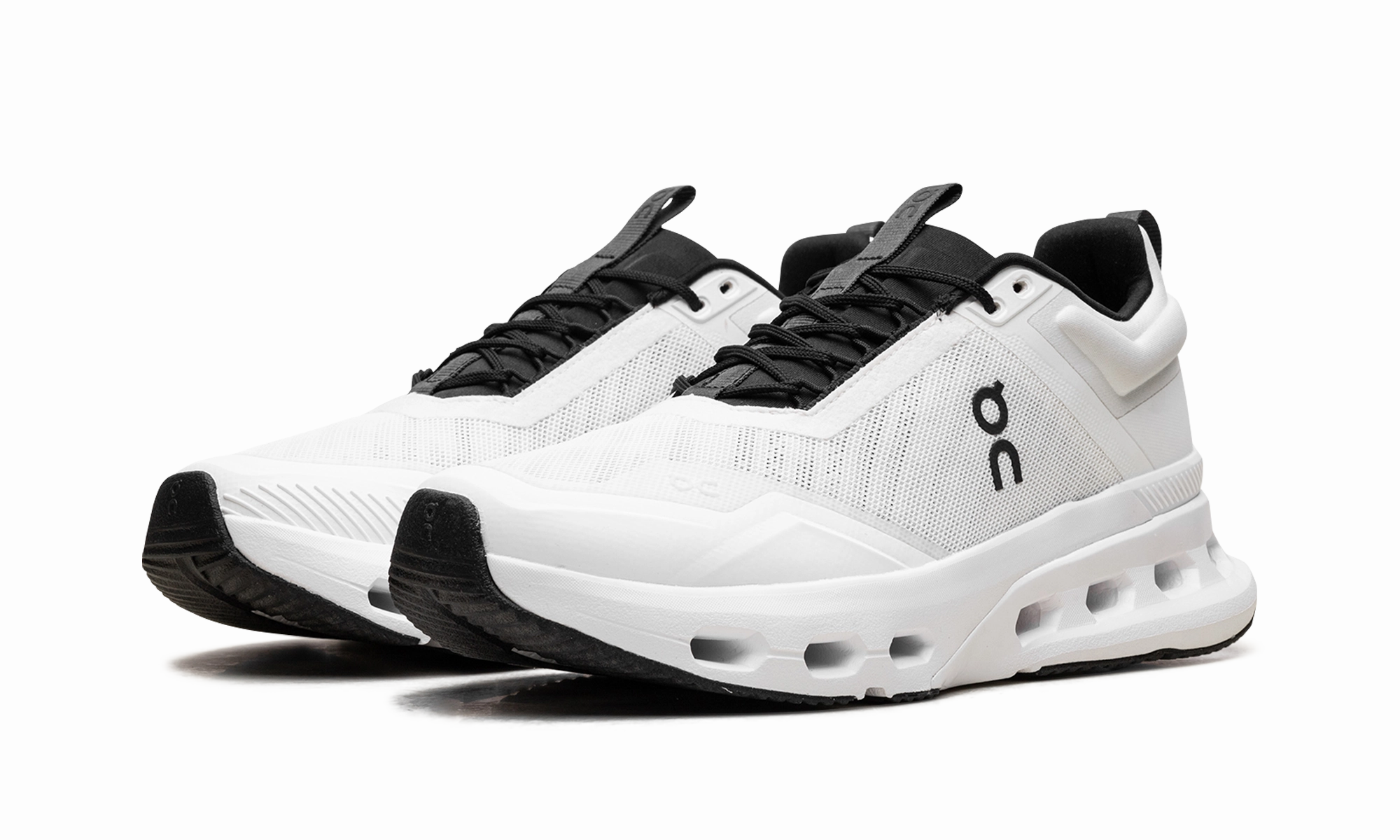 Cushion Support Performance Cushioning On Cloudnova X WMNS "White Black"