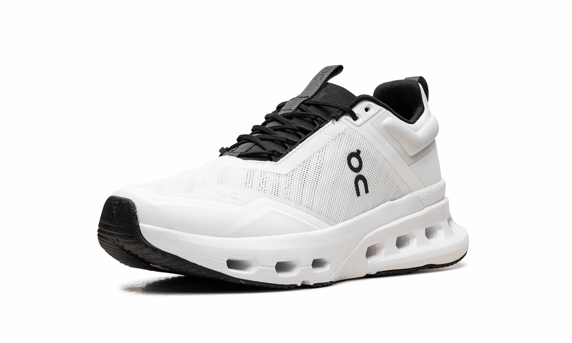 On Cloudnova X WMNS "White Black" Nubuck spring - appropriate